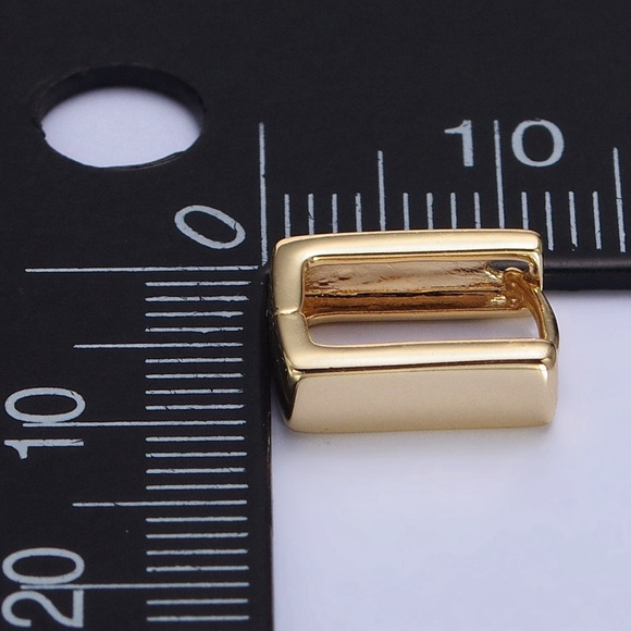 Minimalist square hopp earrings - Picture 6 of 6